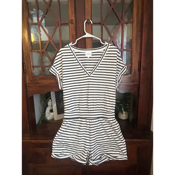 Sundays Striped V-Neck Elastic Waist Romper Jumpsuit Size Large - Picture 2 of 6